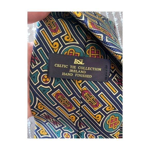 BSL Celtic Tie Collection Hand Finished Necktie Multicolor 56.5x4" - Picture 4 of 10